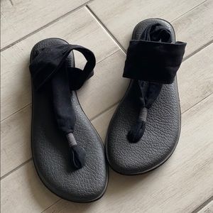 Sanuk Sandals